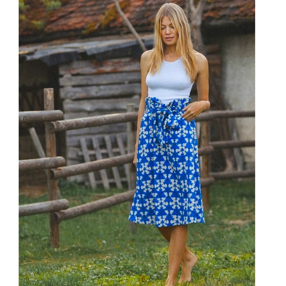 Anthropologie Dresses & Skirts - Anthropologie NWT Porridge Lanai Midi Skirt Size XS.